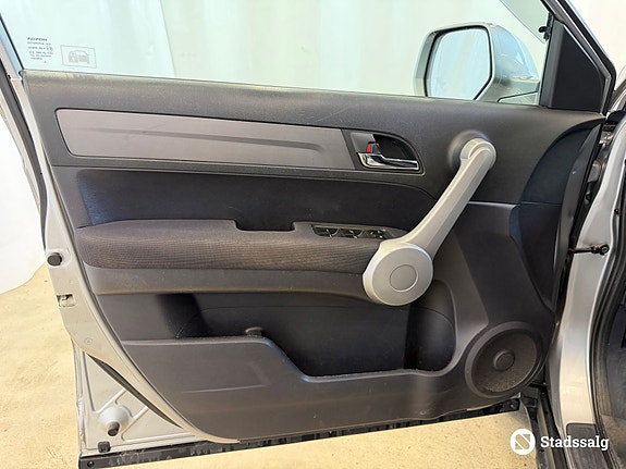 Honda CR-V 10 of 10