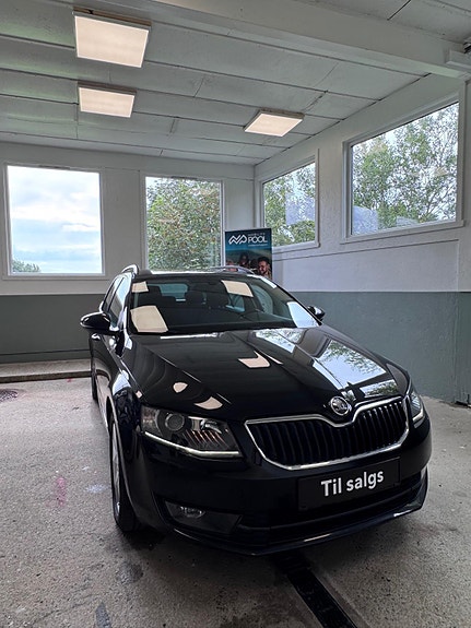 Skoda Octavia 2 of 30