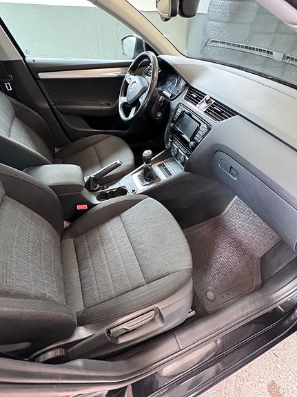 Skoda Octavia 18 of 30