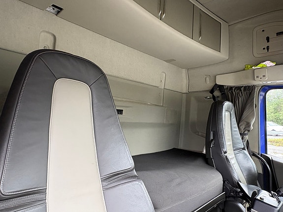 Volvo Ny pris FH540 med Asfaltbalje/dumperkasse/brøytefeste/midtmontert skjær, +++ 14 of 27