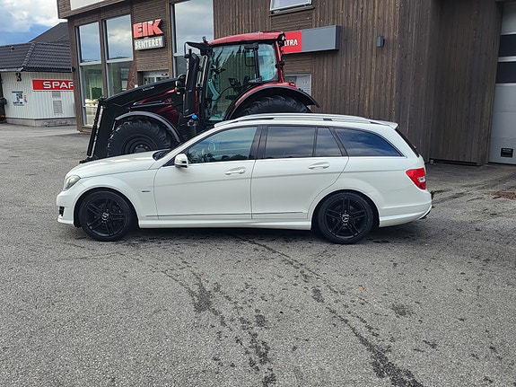 Mercedes-Benz C200 d 2 of 12