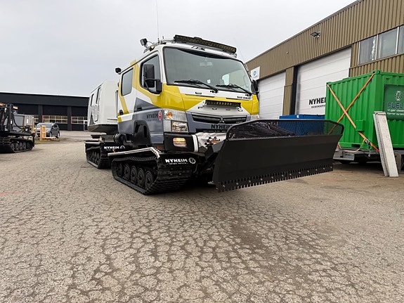 HAGGLUNDS BV206 TL5 2 of 6