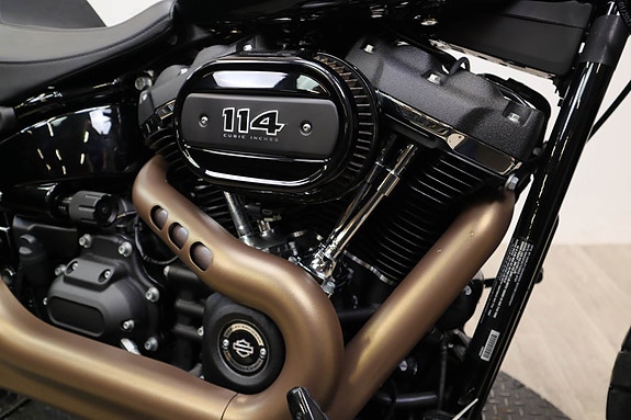 Harley-Davidson Softail Fat Bob 114 12 of 14