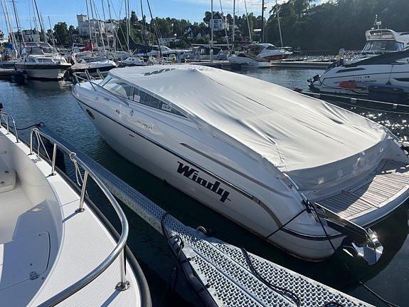 Windy 28 Ghibli helhvit KAD 300 Mye nytt 9 of 30