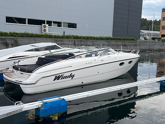 Windy 28 Ghibli helhvit KAD 300 Mye nytt 2 of 30