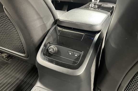 Volvo V90 21 of 29