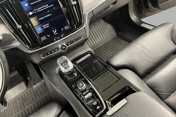 Volvo V90 14 of 29