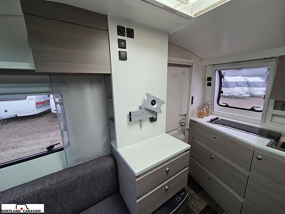Adria ACTION 361LH 16 of 25