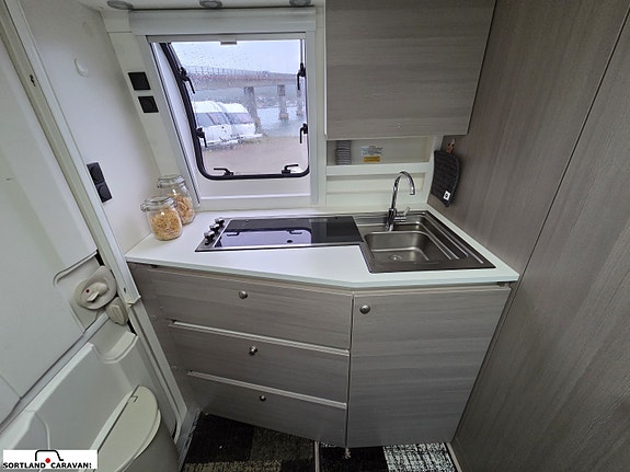 Adria ACTION 361LH 17 of 25