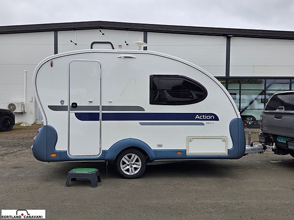 Adria ACTION 361LH 2 of 25