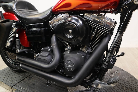 Harley-Davidson Dyna Wide Glide 4 of 14