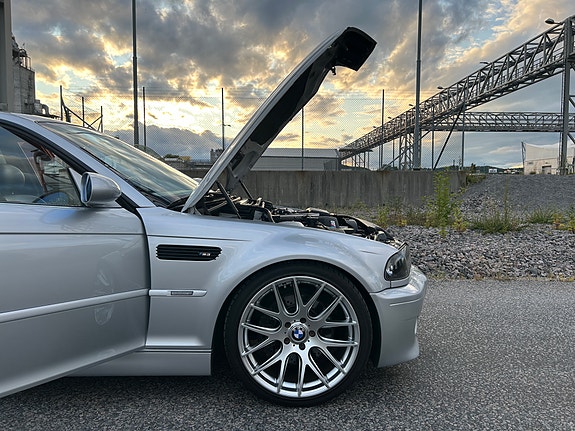 BMW M3 8 of 30