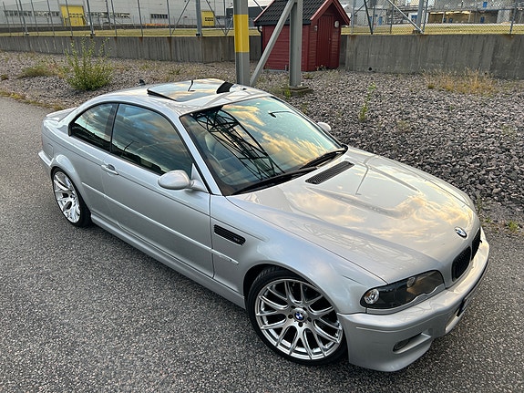 BMW M3 2 of 30