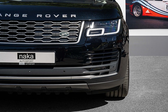 Land Rover Range Rover 7 of 30
