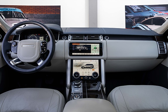 Land Rover Range Rover 15 of 30