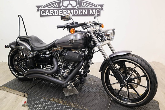 Harley-Davidson Breakout 12 of 15