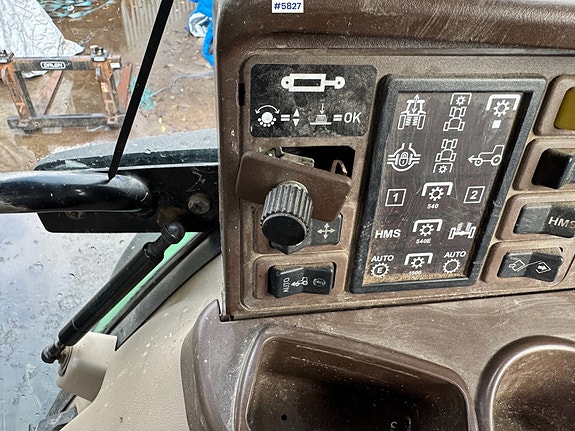 John Deere 6320 m/ frontlaster. 26 of 30
