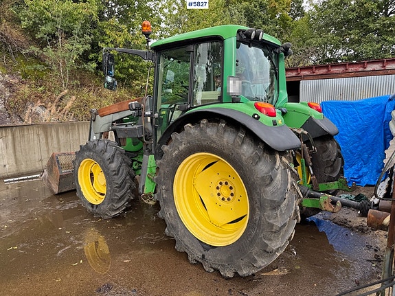 John Deere 6320 m/ frontlaster. 3 of 30