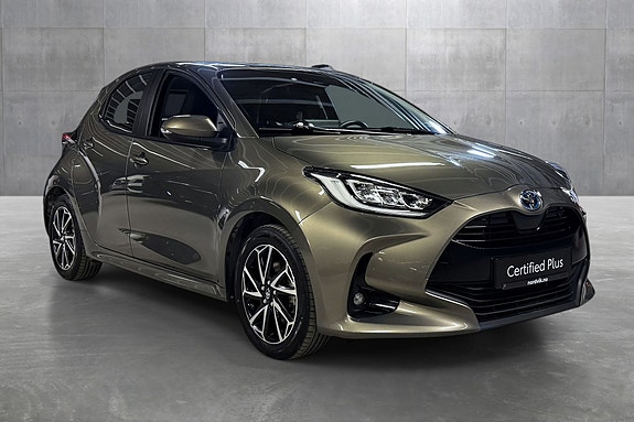 Toyota Yaris 7 of 20