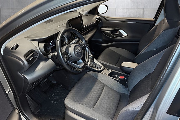 Toyota Yaris 10 of 20