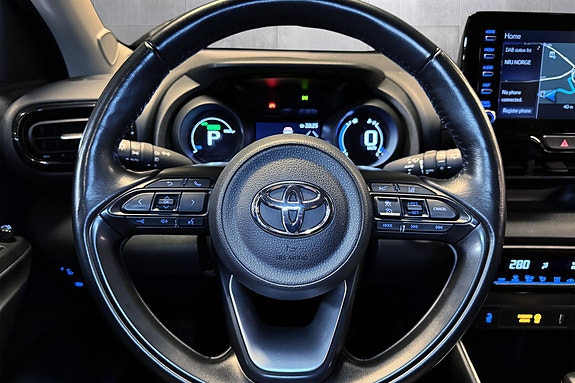 Toyota Yaris 12 of 20