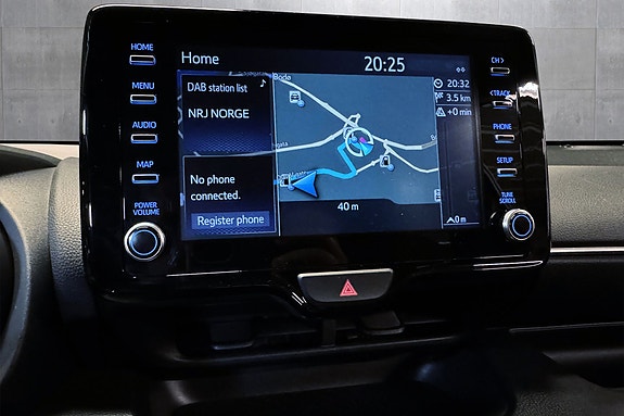 Toyota Yaris 15 of 20