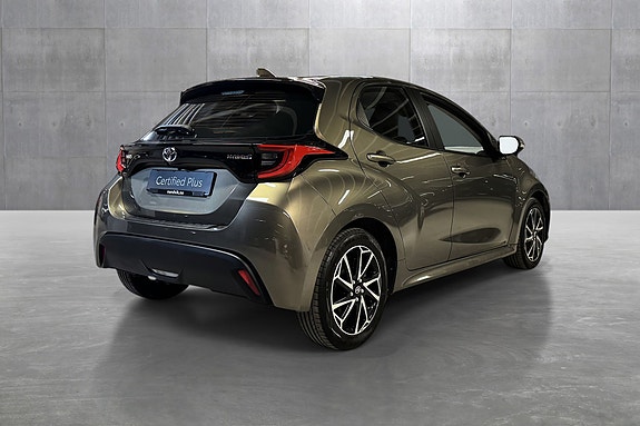 Toyota Yaris 5 of 20