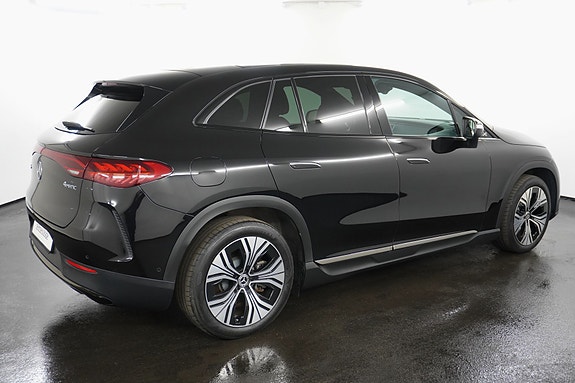 Mercedes-Benz EQE SUV 10 of 26