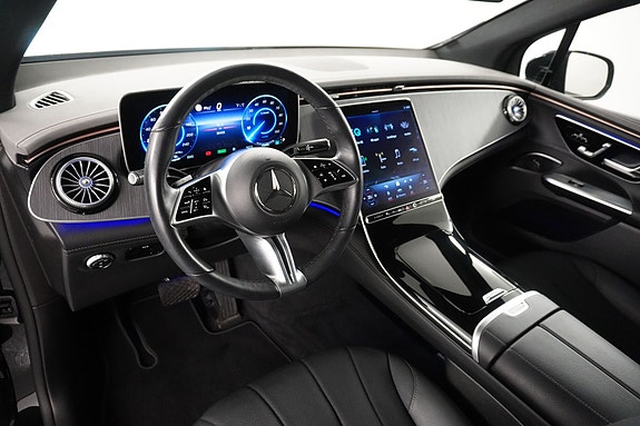 Mercedes-Benz EQE SUV 13 of 26