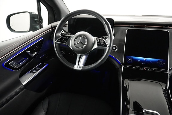 Mercedes-Benz EQE SUV 12 of 26