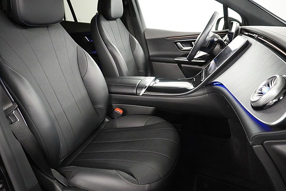 Mercedes-Benz EQE SUV 22 of 26