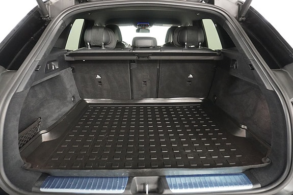 Mercedes-Benz EQE SUV 25 of 26