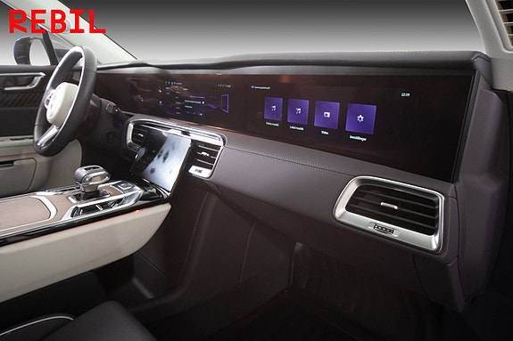 Hongqi E-HS9 25 of 30
