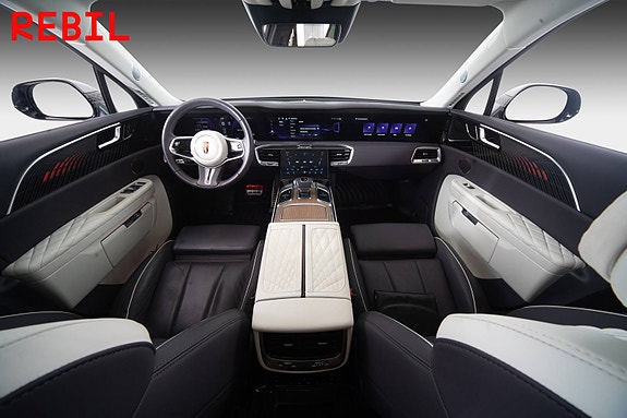 Hongqi E-HS9 13 of 30