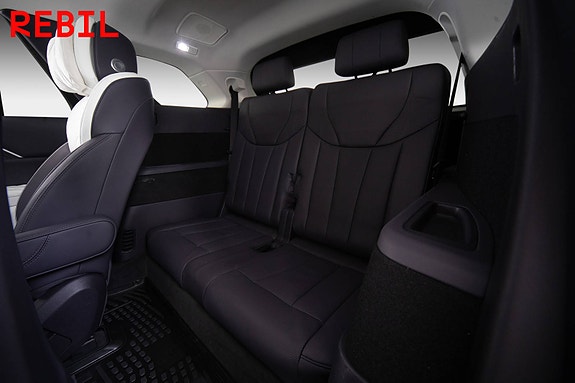 Hongqi E-HS9 12 of 30