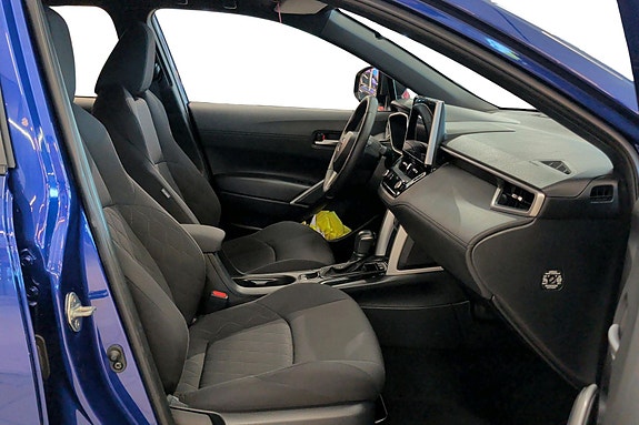 Toyota Corolla Cross 16 of 21