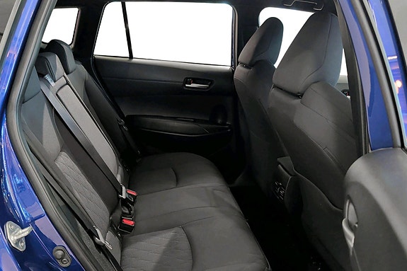 Toyota Corolla Cross 18 of 21