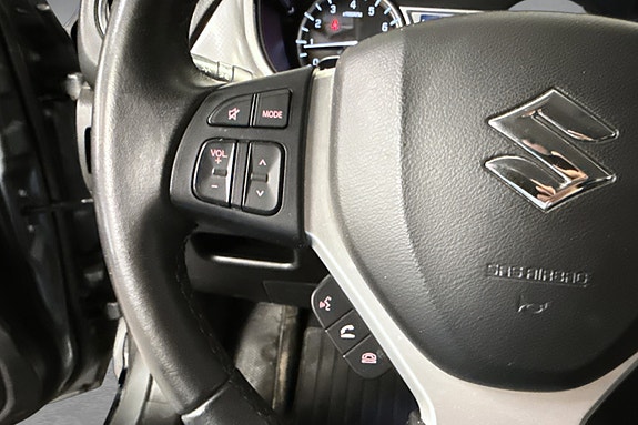 Suzuki Vitara 13 of 28
