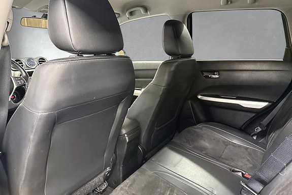 Suzuki Vitara 25 of 28