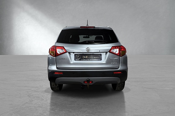 Suzuki Vitara 6 of 28