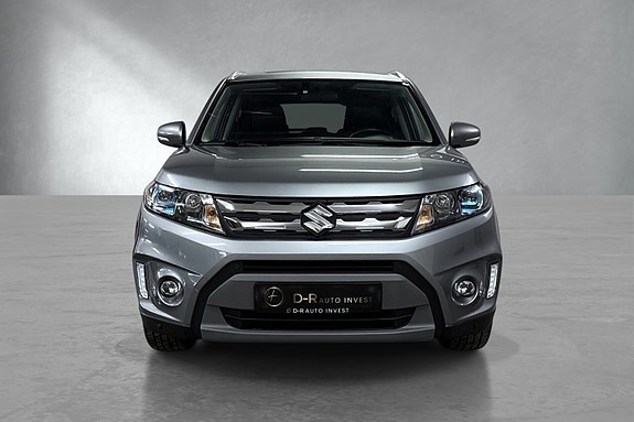 Suzuki Vitara 2 of 28