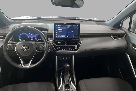 Toyota Corolla Cross 9 of 19