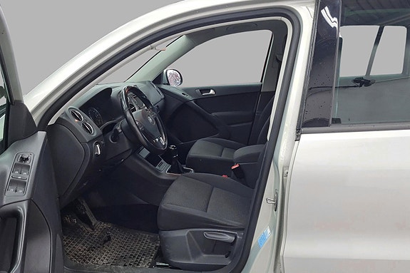 Volkswagen Tiguan 5 of 6