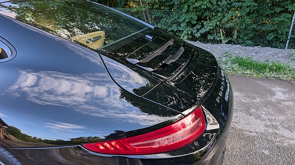 Porsche 911 Carrera S 15 of 30