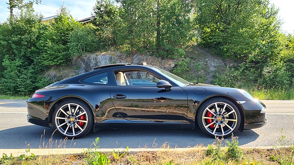 Porsche 911 Carrera S 5 of 30