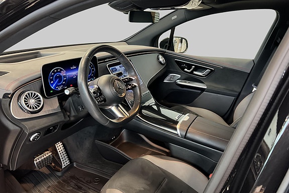 Mercedes-Benz EQE SUV 11 of 25