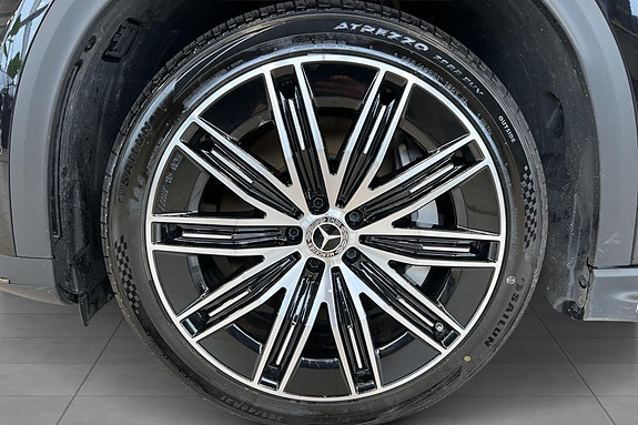 Mercedes-Benz EQE SUV 8 of 25