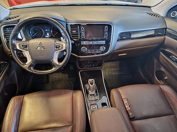 Mitsubishi Outlander 22 of 27