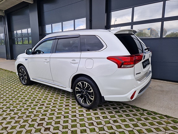 Mitsubishi Outlander 9 of 27