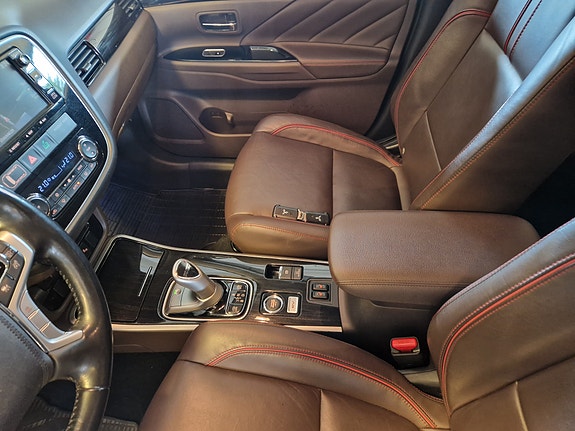 Mitsubishi Outlander 17 of 27